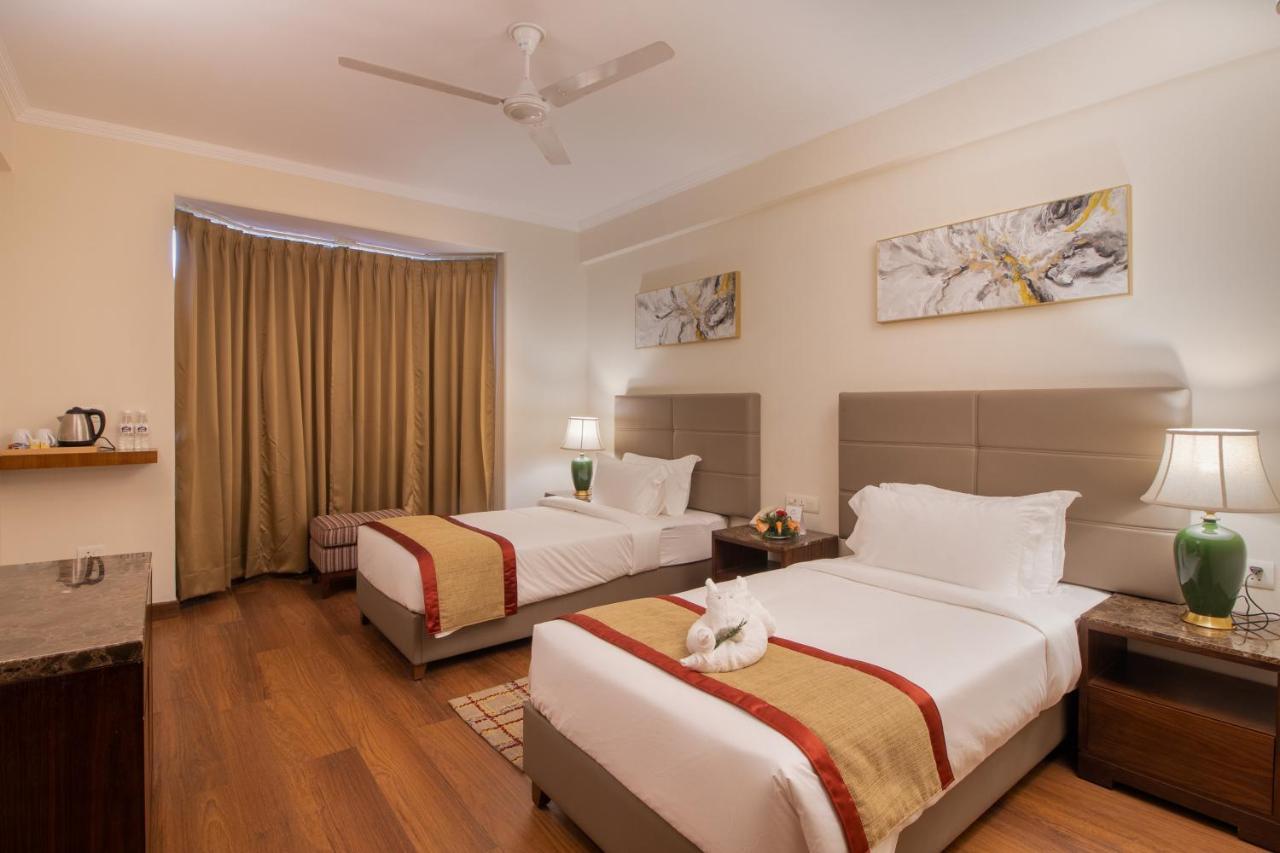 Hotel 8Fold By Larisa Shimla Esterno foto
