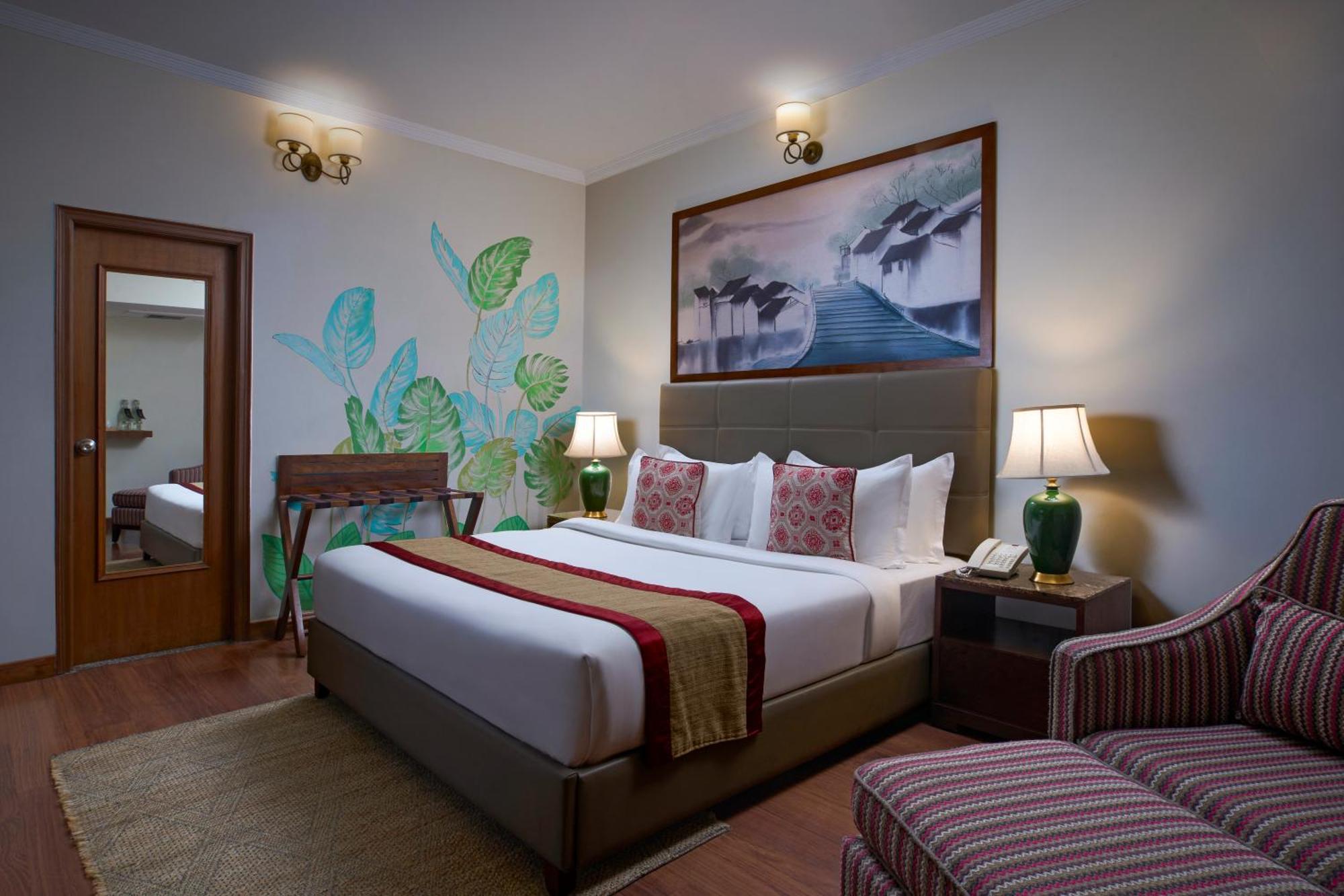 Hotel 8Fold By Larisa Shimla Esterno foto