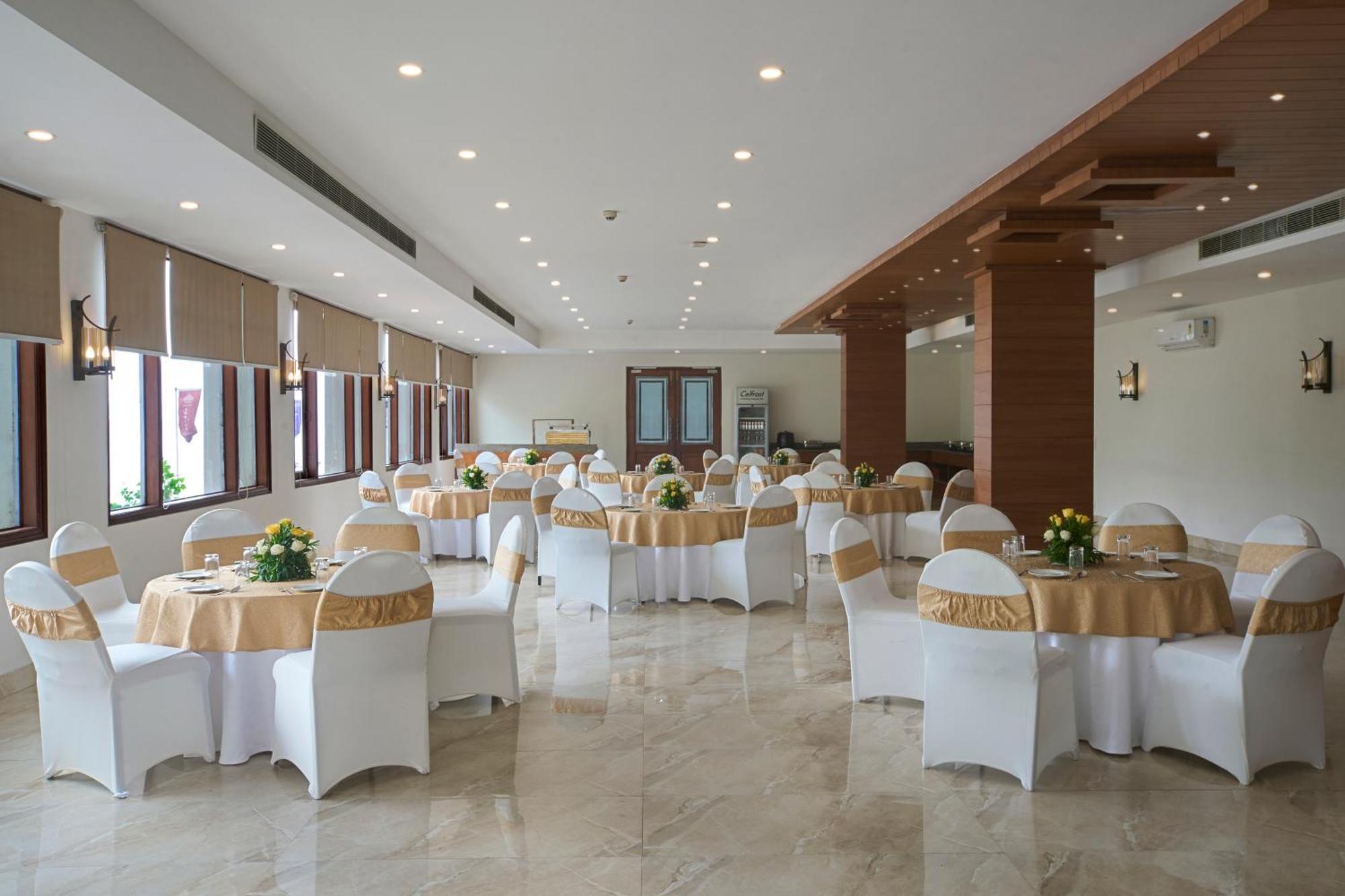 Hotel 8Fold By Larisa Shimla Esterno foto
