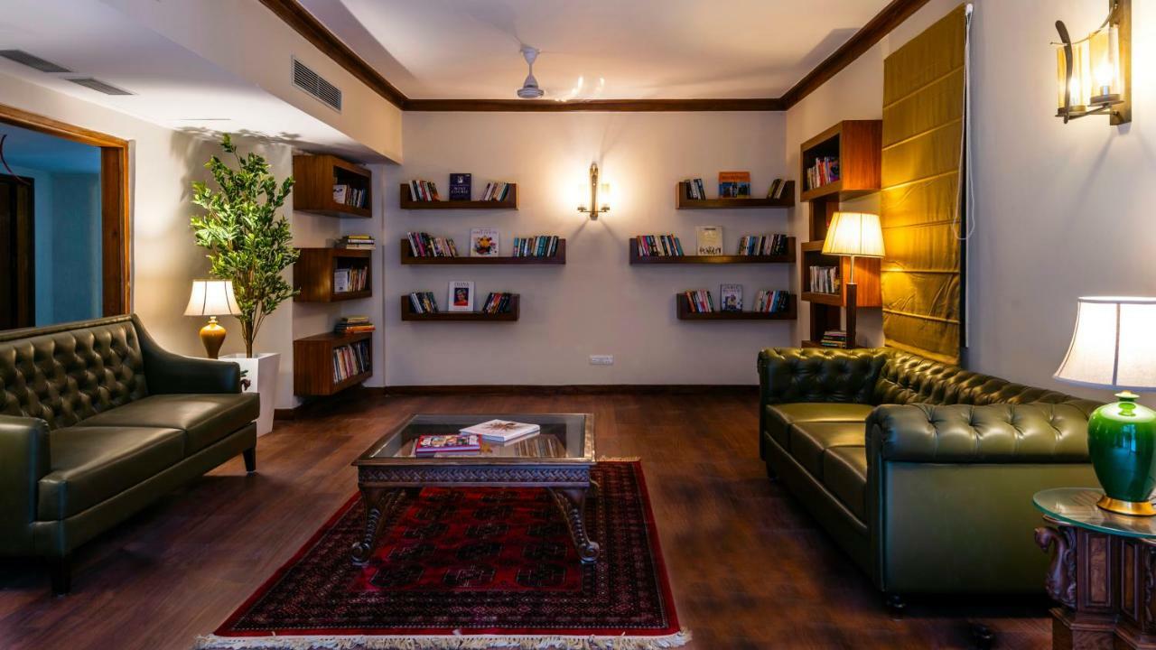 Hotel 8Fold By Larisa Shimla Esterno foto