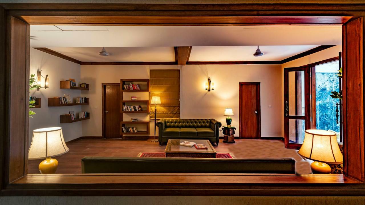 Hotel 8Fold By Larisa Shimla Esterno foto