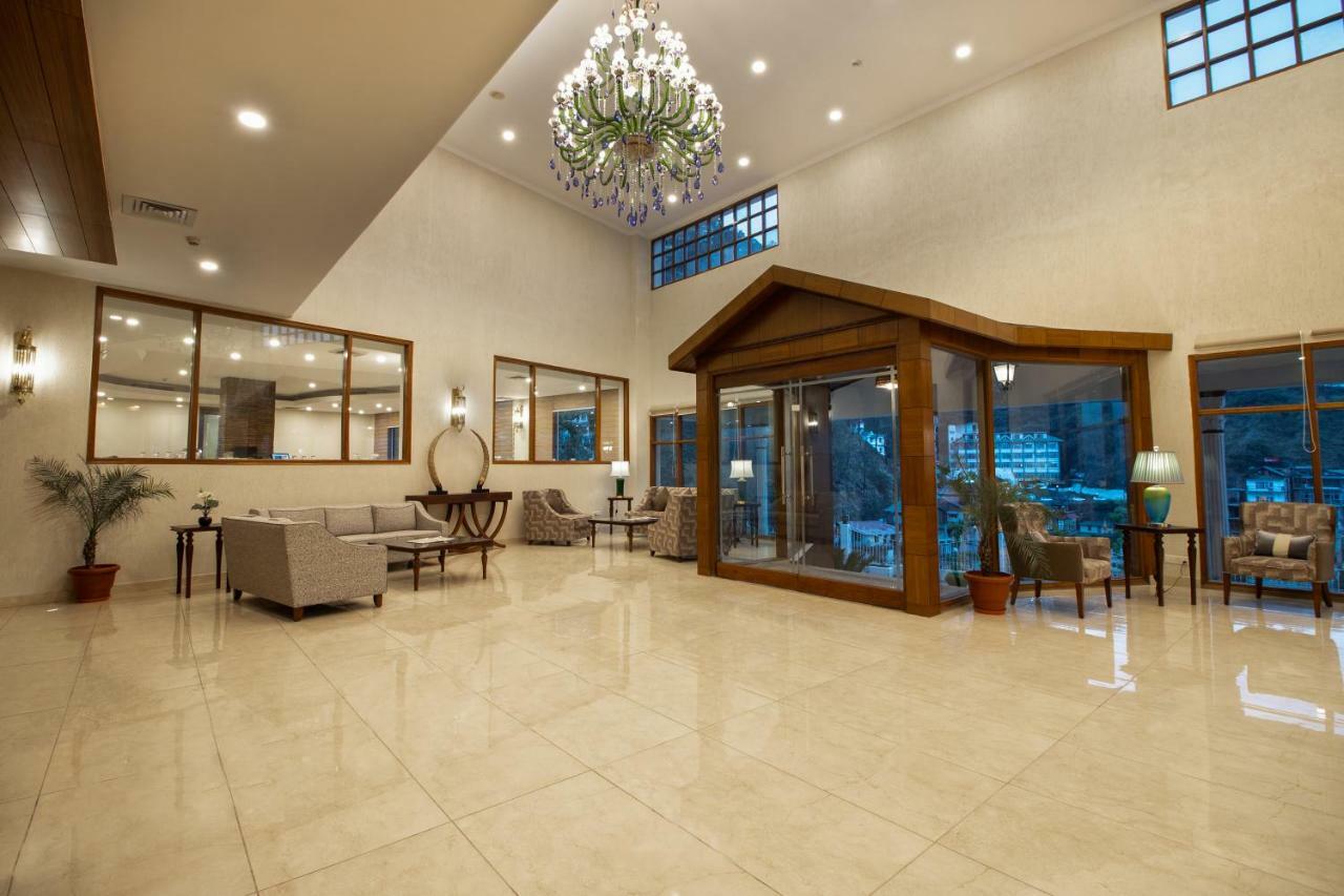 Hotel 8Fold By Larisa Shimla Esterno foto